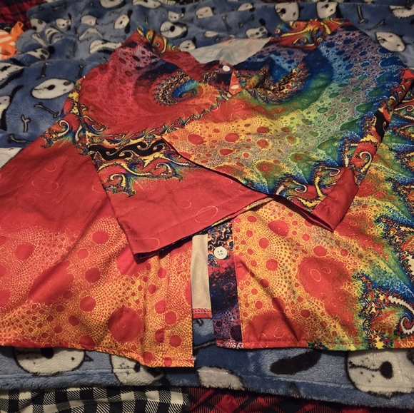 Ladies soft and silky button up top size xl - Picture 6 of 8